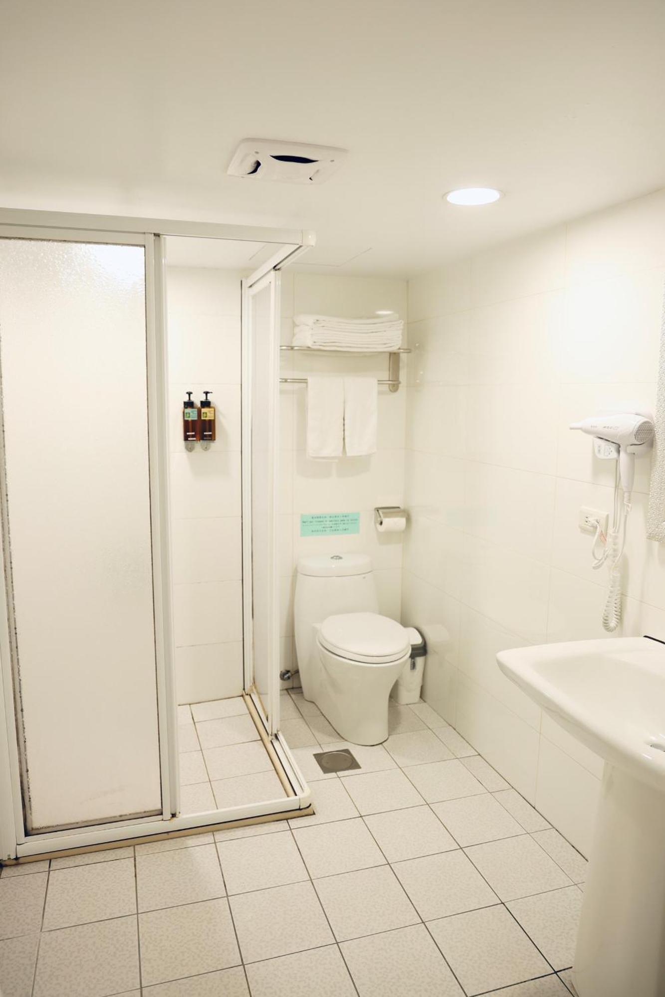טאיפיי 歐法行旅 O Fun Hotel מראה חיצוני תמונה